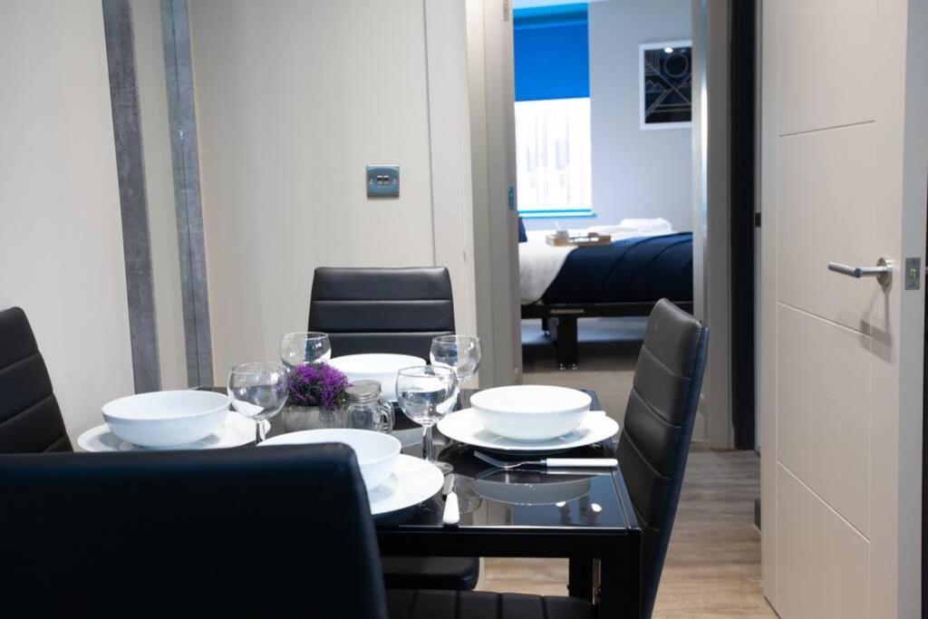 Stylish Central Location 2Bd Apartment 威根 外观 照片